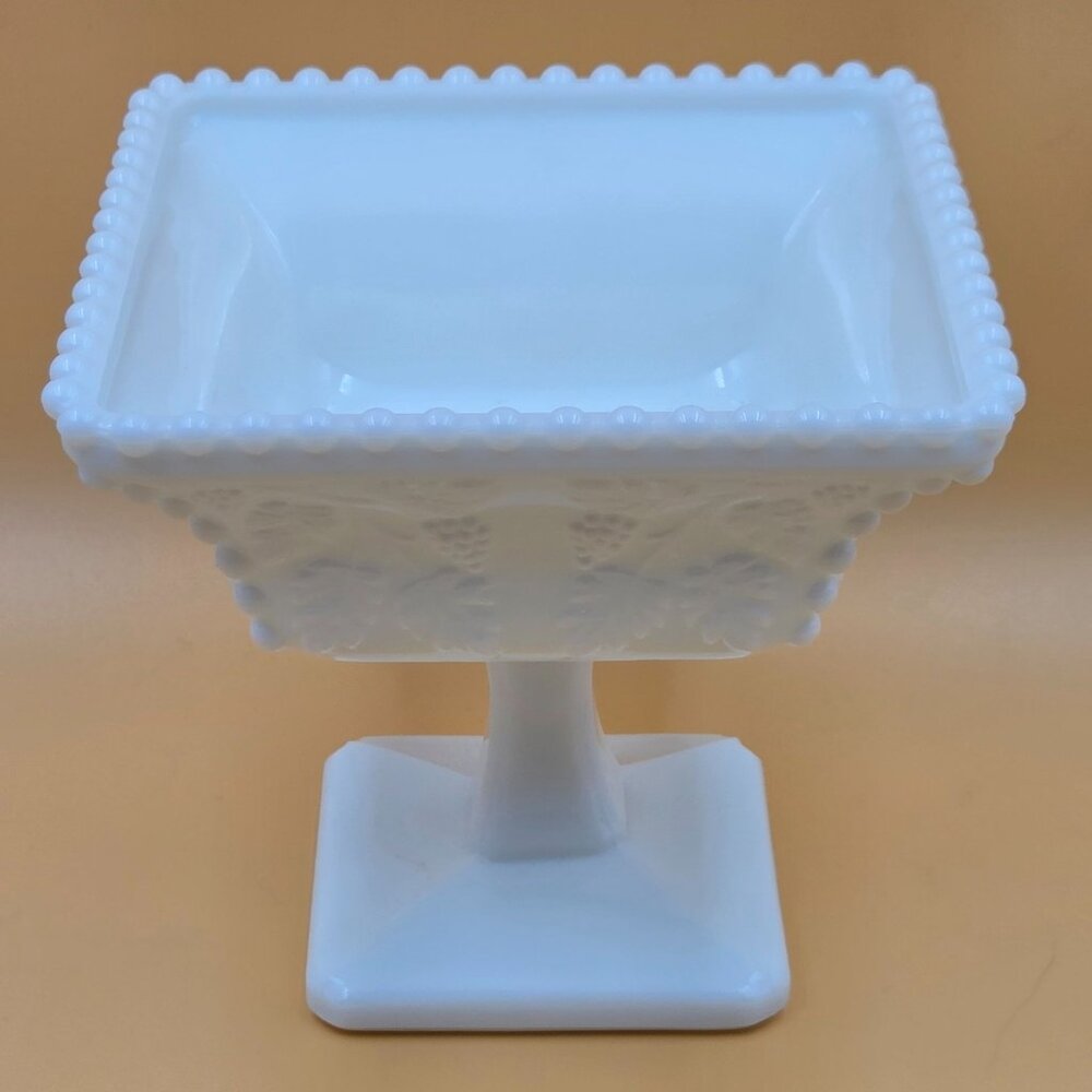 Westmoreland Paneled Grape Milk Glass Square Puff Box Vanity Dish - Picture 2 of 6
